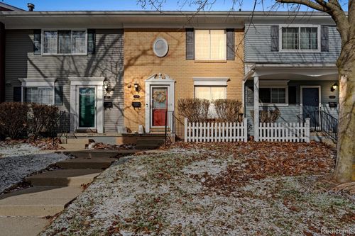 32220 W 12 Mile Rd, Farmington, MI, 48334 | Card Image