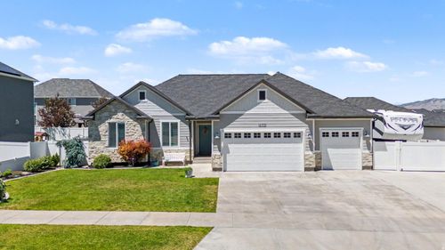 692 W Baxter Ln, Saratoga Springs, UT, 84045-6737 | Card Image