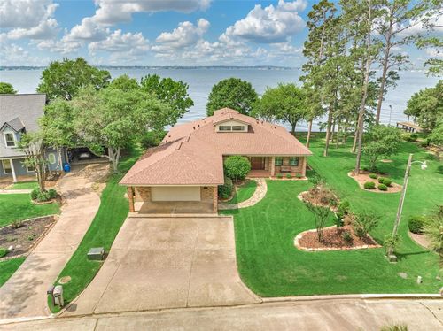 12022 Sagittarius Dr E, Willis, TX, 77318-5175 | Card Image
