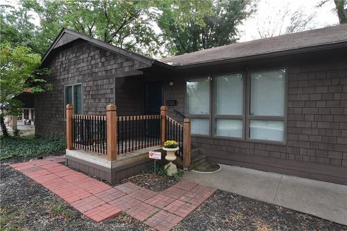 10200 Pflumm Rd, Lenexa, KS, 66215-1245 | Card Image