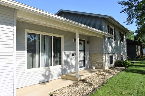 412 Indiana Ave, Iowa Falls, IA, 50126-1627 | Card Image