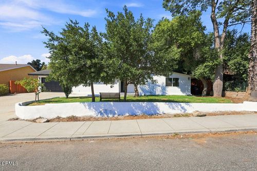 975 E Avenida De Los Arboles, Thousand Oaks, CA, 91360-4708 | Card Image