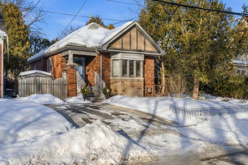 5 Alma St, Dundas, ON, L9H2C8 | Card Image