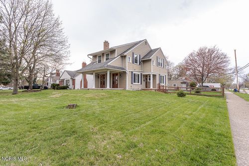 3402 Beverly Dr, Toledo, OH, 43614-4121 | Card Image