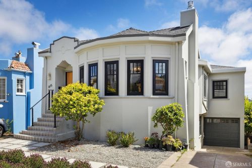 815 Joost Ave, San Francisco, CA, 94127-2205 | Card Image