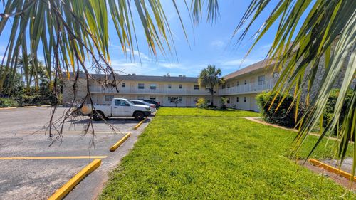 15-2301 Se 4th St, Boynton Beach, FL, 33435-7270 | Card Image