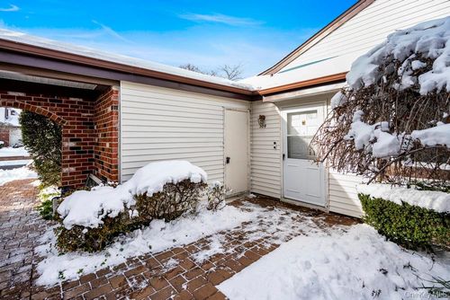 304 Gotham Way, Saint James, NY, 11780-3363 | Card Image