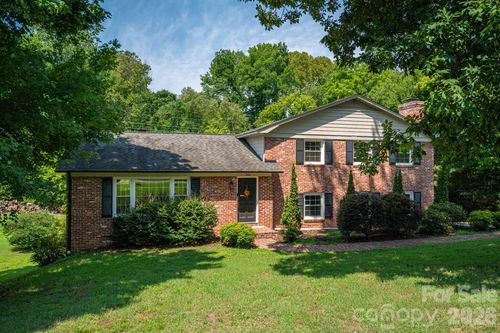 304 Windsor Dr, Shelby, NC, 28150-6057 | Card Image
