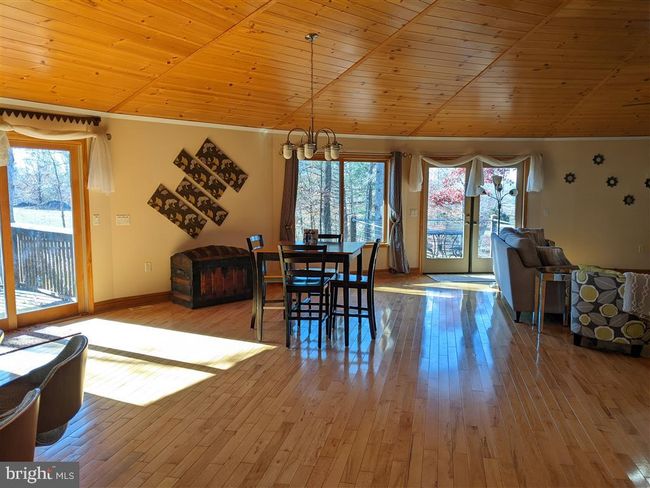 6072 Scuffletown Rd, House other with 3 bedrooms, 4 bathrooms and null parking in BARBOURSVILLE VA | Image 6