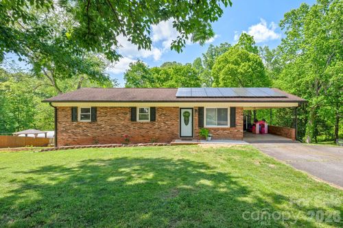 2060 Barringer Cir, Newton, NC, 28658-9330 | Card Image