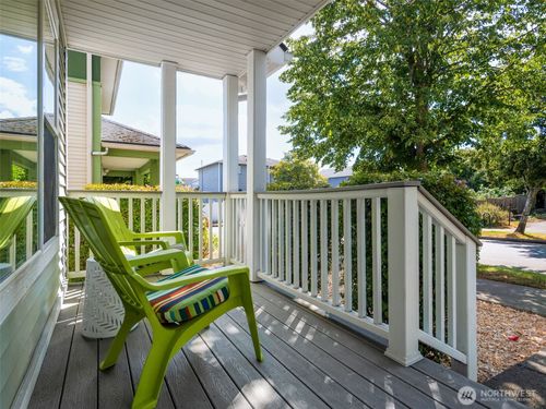 6736 29th Ave S, Seattle, WA, 98108-3786 | Card Image