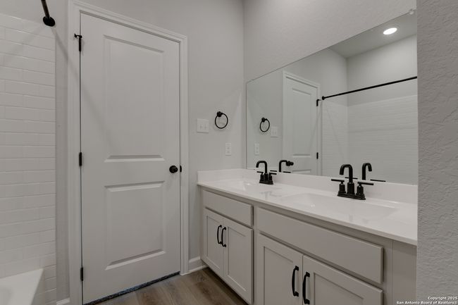 12841 Hill Plains Dr, House other with 4 bedrooms, 3 bathrooms and null parking in Schertz TX | Image 28