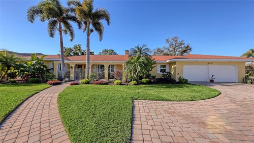 844 Magellan Dr, SARASOTA, FL, 34243-1011 | Card Image