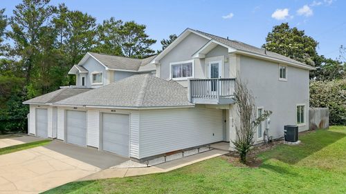 6918 Sea Turtle Cir, Navarre, FL, 32566-7410 | Card Image