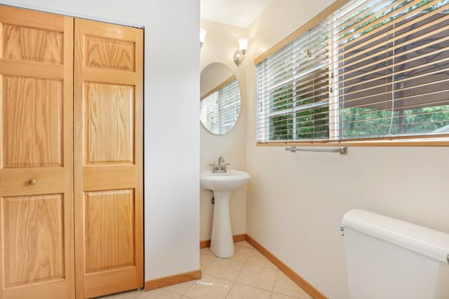 38332 N 8 Th St, House other with 3 bedrooms, 2 bathrooms and 2 parking in Spring Grove IL | Image 13