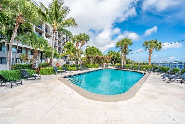 APT-411 - 1830 Embassy Dr, Condo with 1 bedrooms, 1 bathrooms and null parking in West Palm Beach FL | Image 11