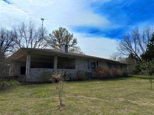 40 Sutton Ln, Batesville, AR, 72501-9525 | Card Image