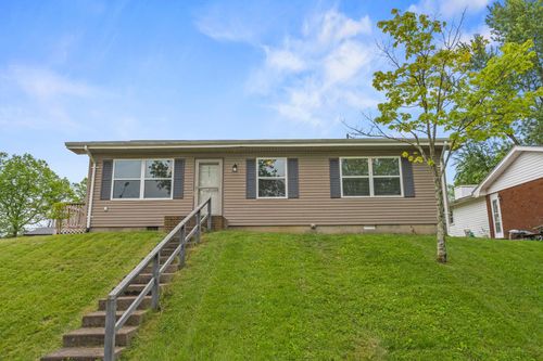 307 Blair Ave, Winchester, KY, 40391-2211 | Card Image
