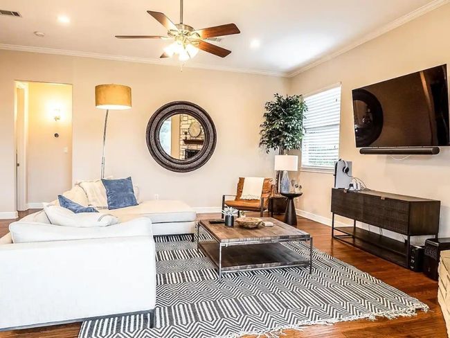 16308 Lake Loop, House other with 4 bedrooms, 4 bathrooms and 4 parking in Austin TX | Image 14