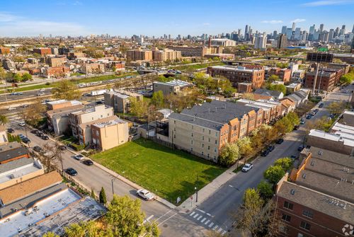 2452 Harrison St, Chicago, IL, 60612-3525 | Card Image
