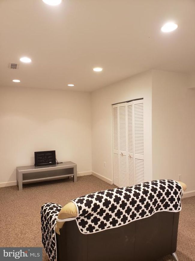 9426 Silver Meteor Ct, Townhouse with 3 bedrooms, 4 bathrooms and null parking in MANASSAS PARK VA | Image 57