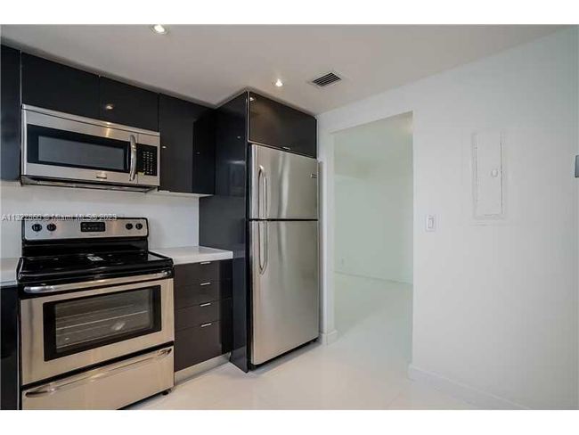 APT-2306 - 18181 Ne 31 St Ct, Condo with 2 bedrooms, 2 bathrooms and null parking in Aventura FL | Image 10