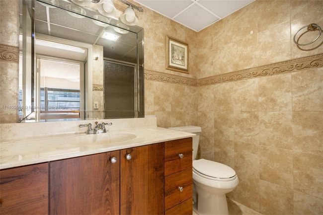 446 - 446 Flanders J, Condo with 2 bedrooms, 2 bathrooms and null parking in Delray Beach FL | Image 13