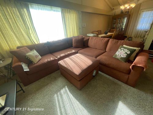 1727 Briarwood Dr, Flint, MI, 48507-1433 | Card Image