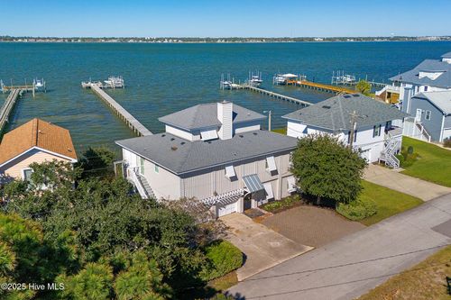 204 Shoreline Dr, Atlantic Beach, NC, 28512-5123 | Card Image