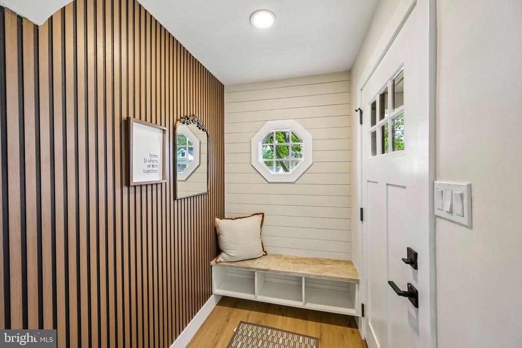 Residential in MAPLE SHADE 3