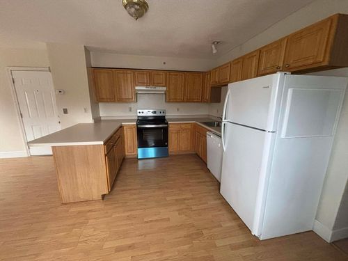apt-9-48 North St, Ware, MA, 01082-1073 | Card Image
