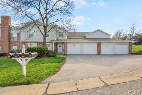 39-978 Windstream Dr, Saint Peters, MO, 63376-4076 | Card Image