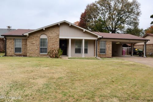 816 Accomack Cv, Southaven, MS, 38671-3905 | Card Image