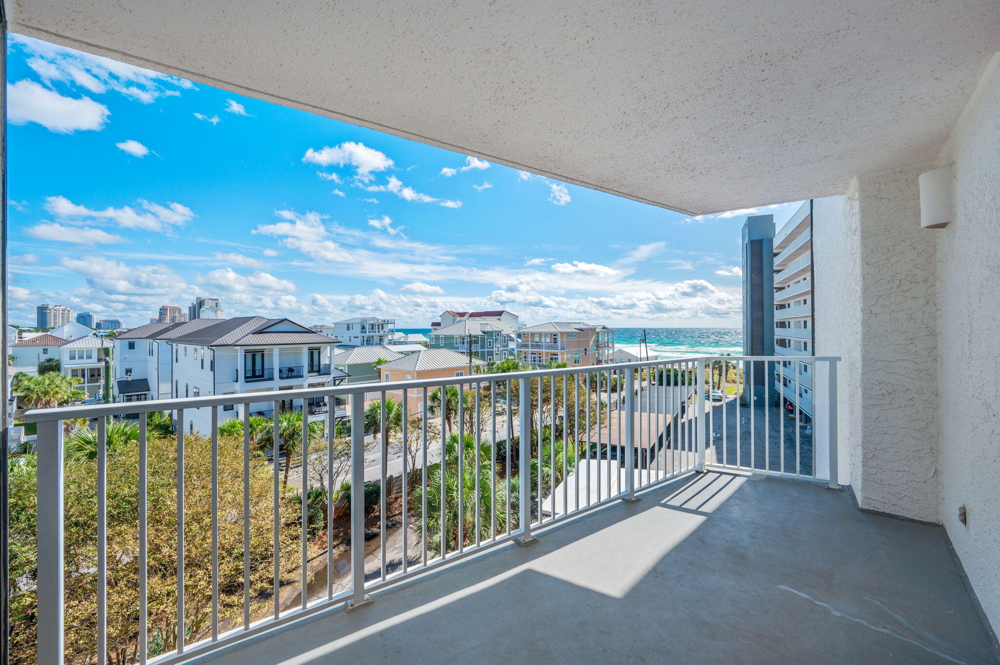 Residential in Miramar Beach 4