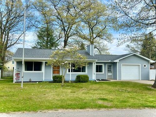 6871 Dormey St, Caseville, MI, 48725-9443 | Card Image