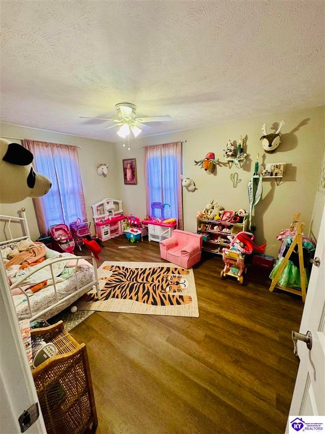 5906 Hudgins Hwy, House other with 6 bedrooms, 2 bathrooms and null parking in Summersville KY | Image 20