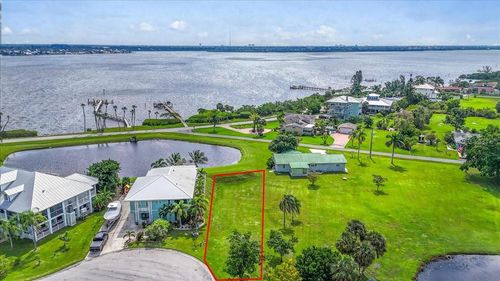 71 Island Ct, Terra Ceia, FL, 34250 | Card Image