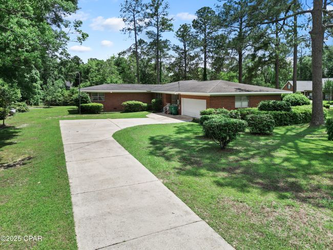 5370 Cherry St, House other with 2 bedrooms, 3 bathrooms and null parking in Graceville FL | Image 8