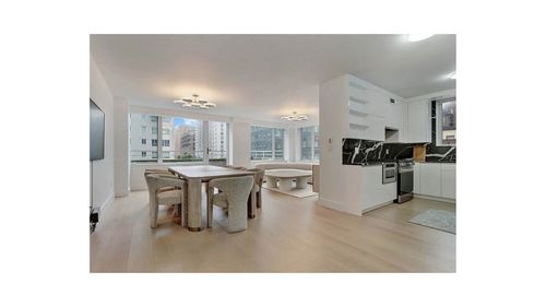 4a-250 E 65th St, New York, NY, 10065-6614 | Card Image