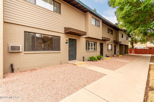e-9-1330 S Avenida Polar, Tucson, AZ, 85710-5209 | Card Image