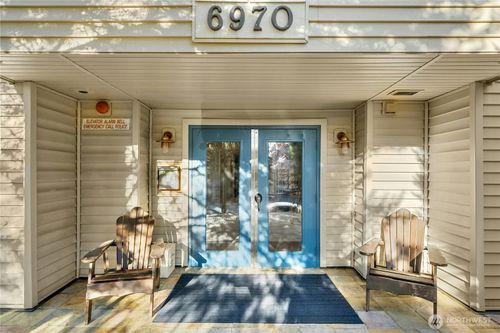 apt-b304-6970 California Ave Sw, Seattle, WA, 98136-1977 | Card Image