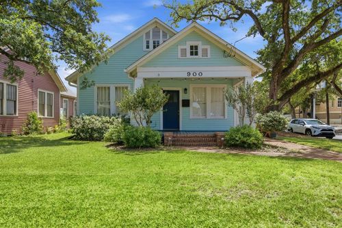 900 Pujo St, Lake Charles, LA, 70601-4450 | Card Image