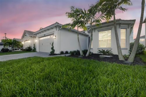 5413 Pecan Dr, Loxahatchee, FL, 33470-3178 | Card Image