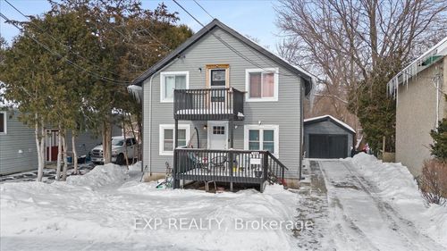 18 Delhi St, Brockville, ON, K6V4H3 | Card Image