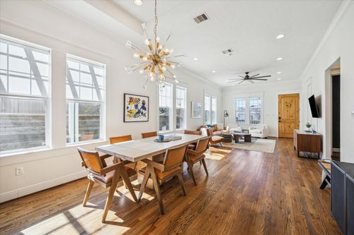 304 Walton St, Houston, TX, 77009-5339 | Card Image