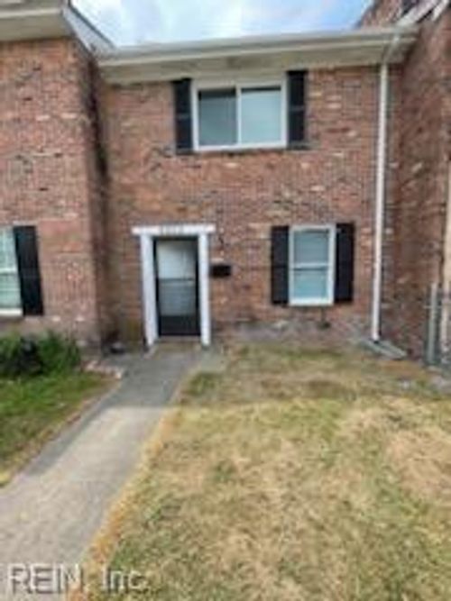 6935 Bonnot Dr, Norfolk, VA, 23513-1101 | Card Image