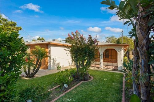 13046 Kelowna St, Pacoima, CA, 91331-3325 | Card Image