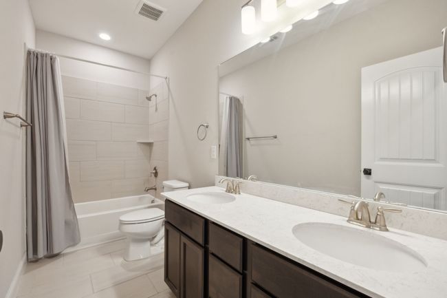 secondary bathroom on second floor | Image 26