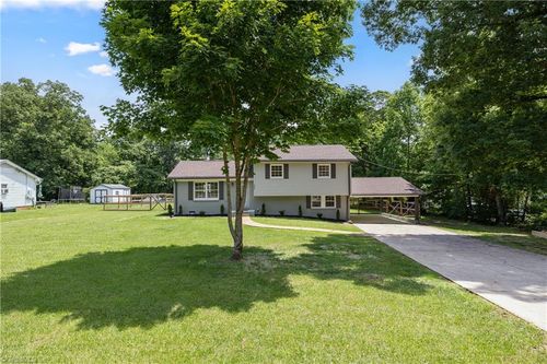 317 Benbow Dr, East Bend, NC, 27018-7190 | Card Image