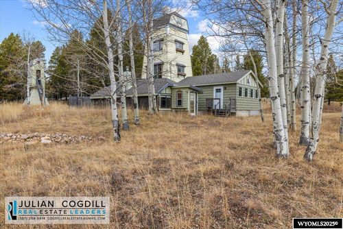 9267 Red Creek Rd, Casper, WY, 82601-9775 | Card Image